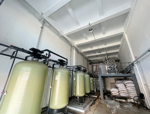 某板材厂蒸汽炉10吨软化水设备+反渗透设备